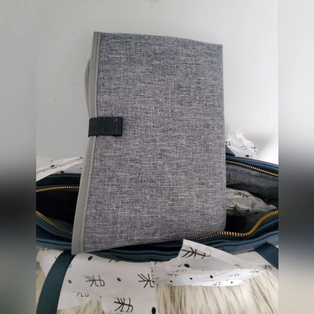 Freshly Picked Everyday Tote Diaper Bag Navy Blue Faux Leather Insulated Pocket